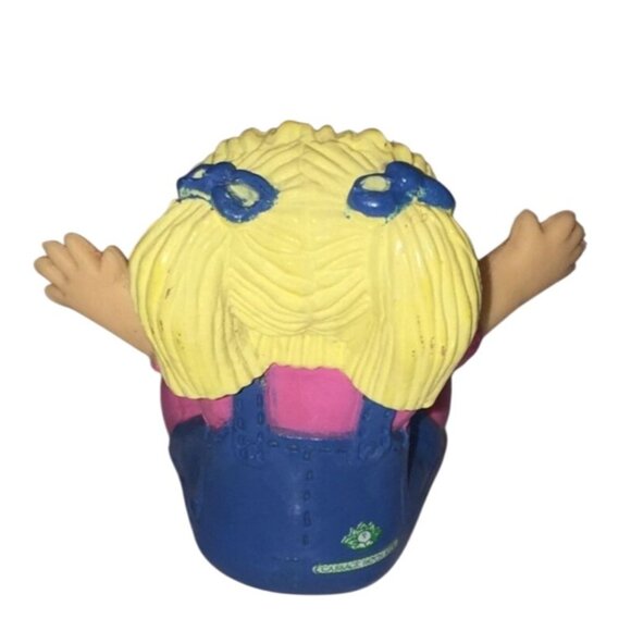 Cabbage Patch Kids Vintage 1984 Figurine Sitting Girl in Overalls w Arms Out - Picture 3 of 7